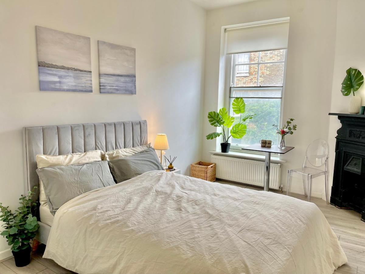 Archway Station Big Bedroom Flat Лондон Екстер'єр фото