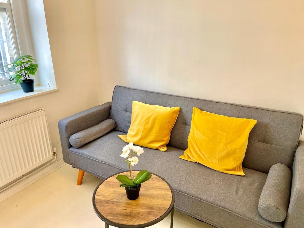 Archway Station Big Bedroom Flat Лондон Екстер'єр фото